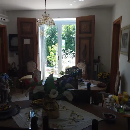 Bed&Breakfast Il Giardino-3